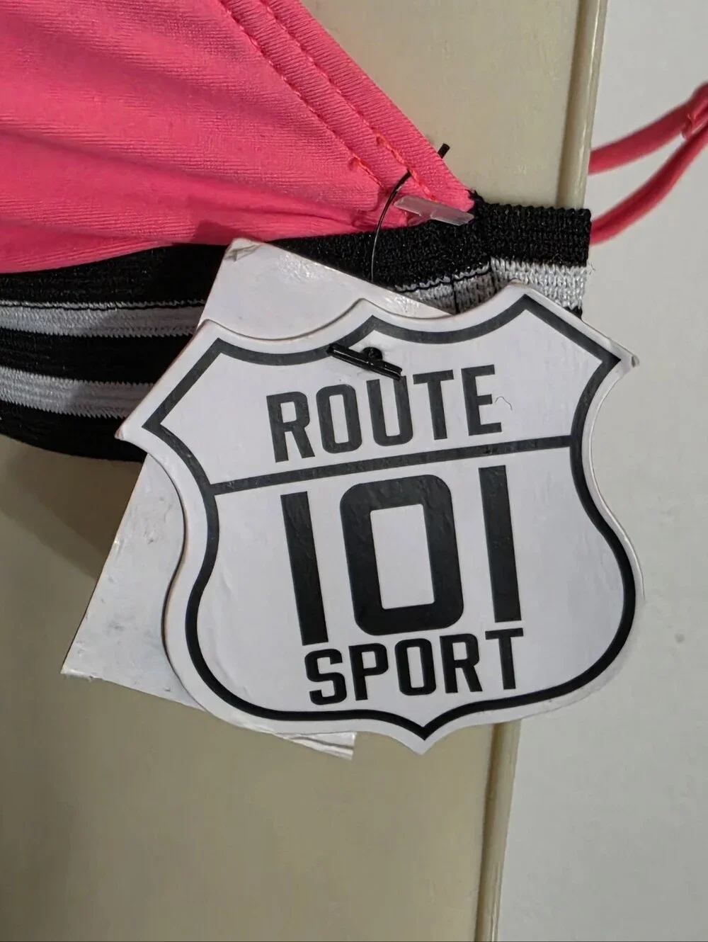 Route 101 Sport Bikini Top Neon Pink Triangle Pink Size M - Picture 7 of 16